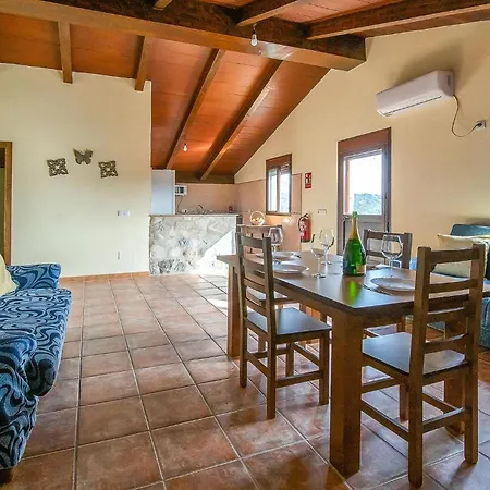 Σπίτι διακοπών Gorgeous In With Kitchen